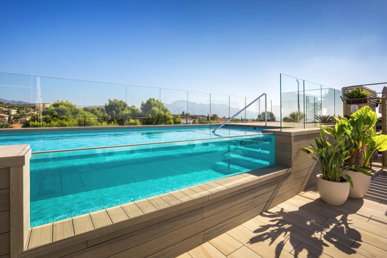 Отель Barcelo La Nucia Hills Экстерьер фото Rooftop pool at the hotel